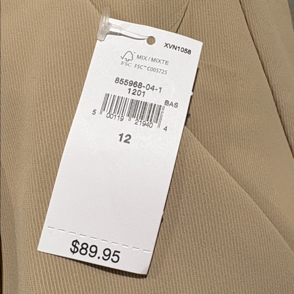 NWT Gap 365 High Rise Pleated Wide Leg Khaki Tan Trousers Size 12. - Picture 6 of 11